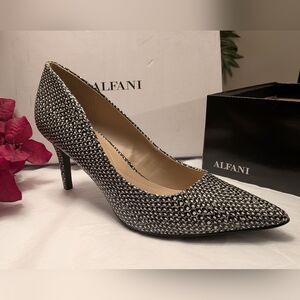 Alfani Step 'N Flex Jeules pump in black and white Snakeskin Print Size 11 NIB
